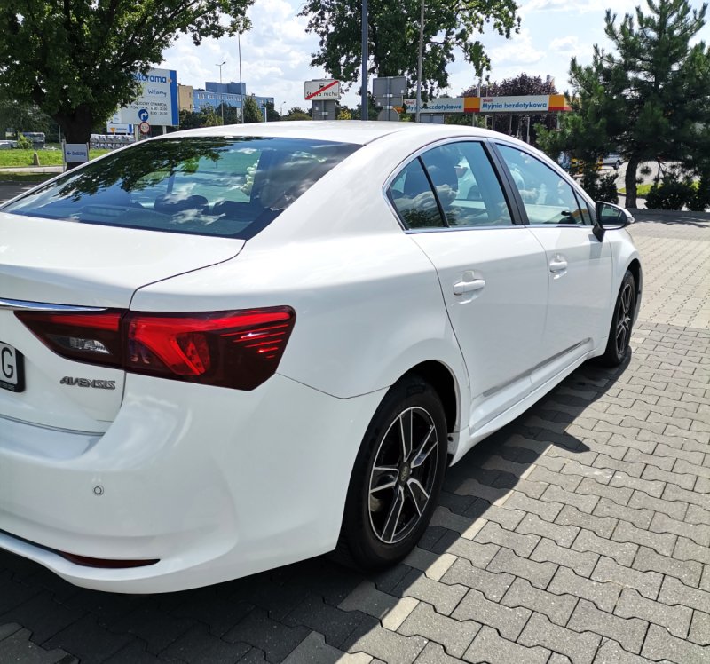 Sprzedam Toyota Avensis - 06