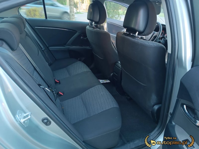 Toyota Avensis 2.0D4D, r.prod. 2010 - 01