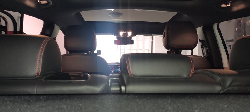 Sprzedam Mercedes GLA maksymalne wyposażenie AMG - 08