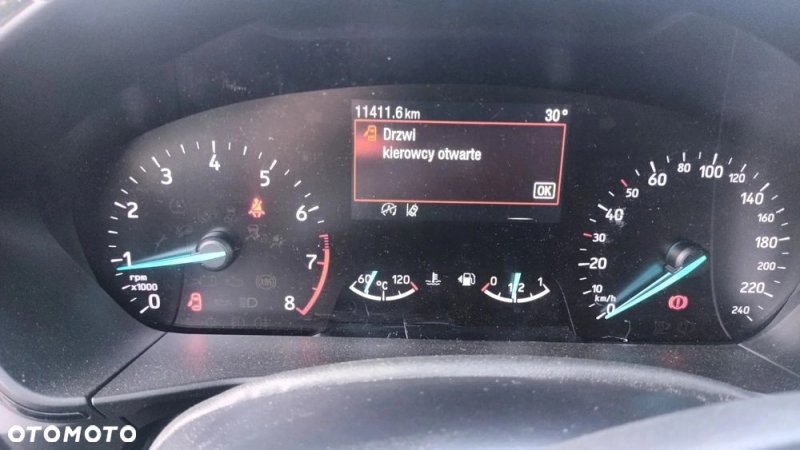 Spełnia wymogi strefy SCT wystawiam fakturę vat - 06