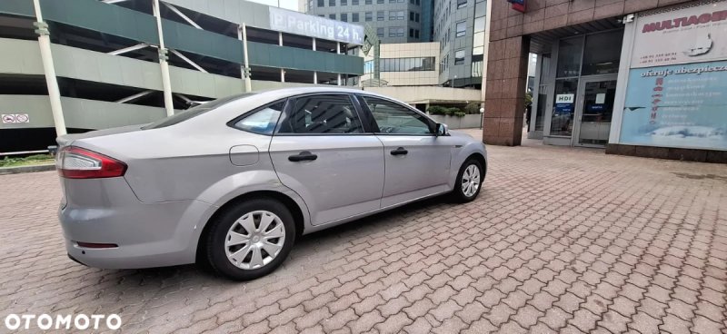 Ford Mondeo 2.0 TDCi Ambiente - 09