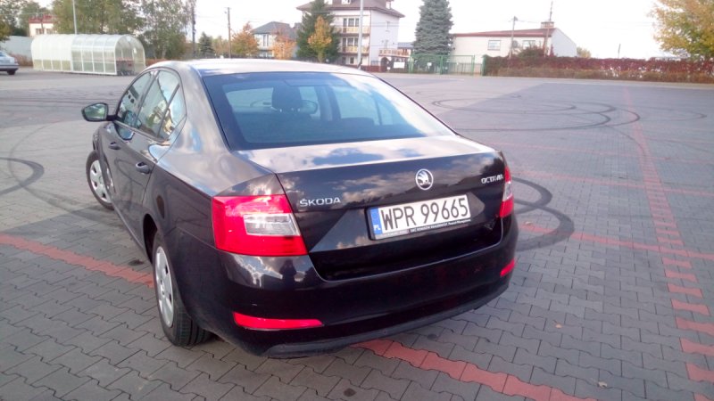 Skoda Octavia III 1.6 TDI - 02