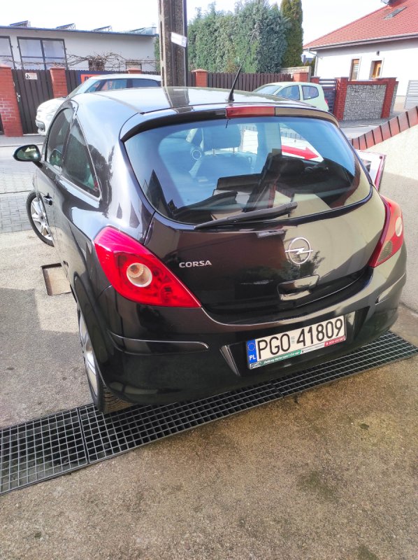Opel corsa d 2009 lpg