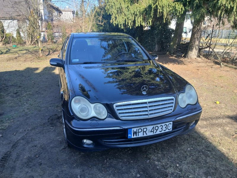 Mercedes C200