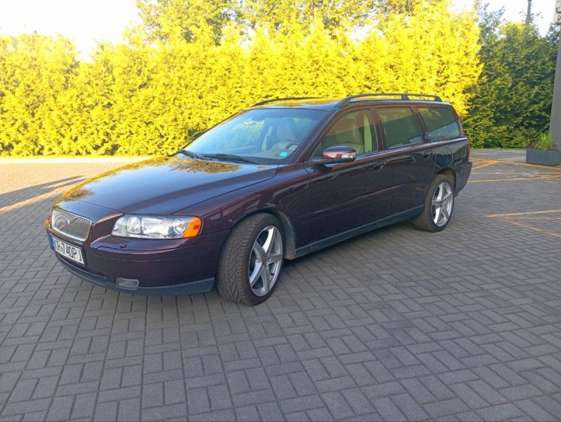 Volvo V70 D5 AWD Momentum