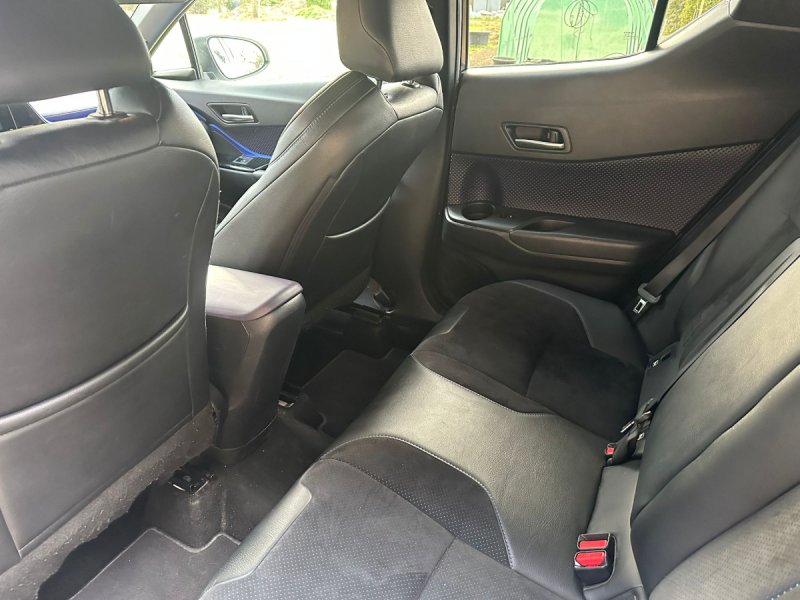 Toyota C HR 1.8 Hybrid 2017 rok - 06 Toyota C HR 1.8 Hybrid 2017 rok - 06