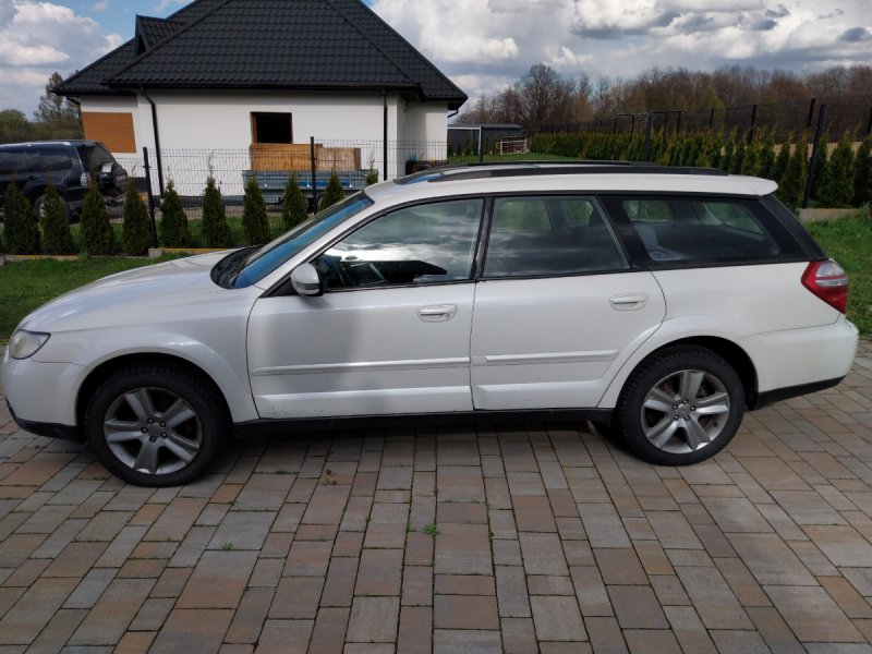 Subaru Otuback benzyna + LPG - 01