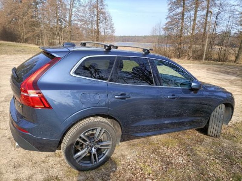 Sprzedam Volvo XC60 T5 AWD Momentum z 2020 - 05 Sprzedam Volvo XC60 T5 AWD Momentum z 2020 - 05