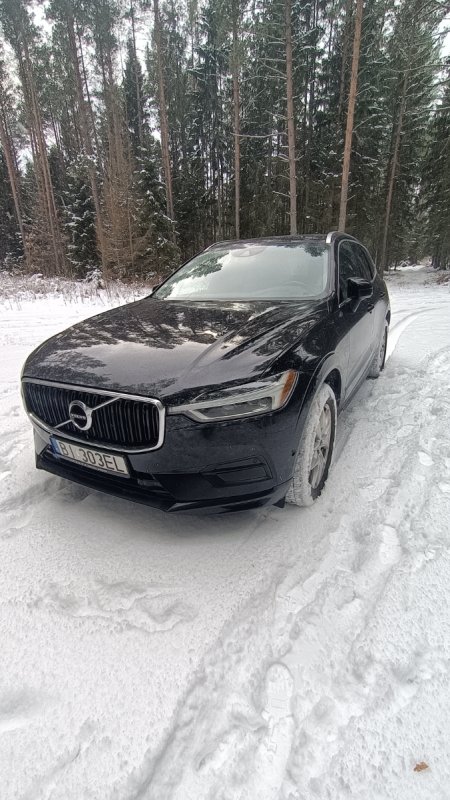 Sprzedam Volvo XC60 T6 AWD Momentum z 2018r - 06 Sprzedam Volvo XC60 T6 AWD Momentum z 2018r - 06