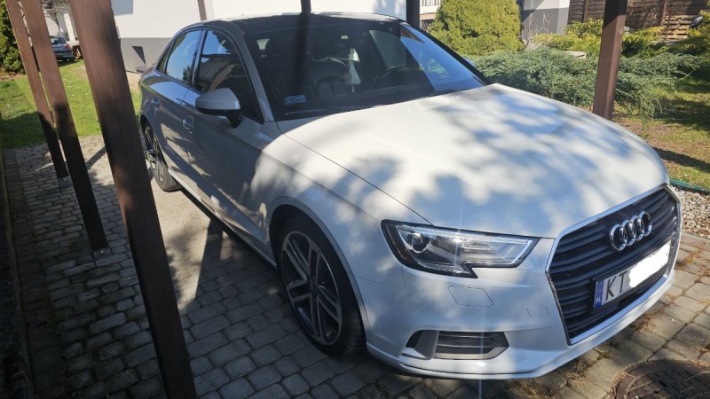 Sprzedam Audi A3 sedan 210KM Stronic - 03 Sprzedam Audi A3 sedan 210KM Stronic - 03