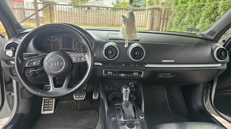 Sprzedam Audi A3 sedan 210KM Stronic - 06 Sprzedam Audi A3 sedan 210KM Stronic - 06