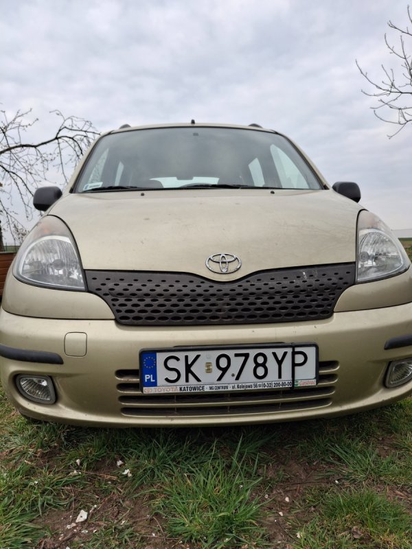 Toyota Yaris Verso