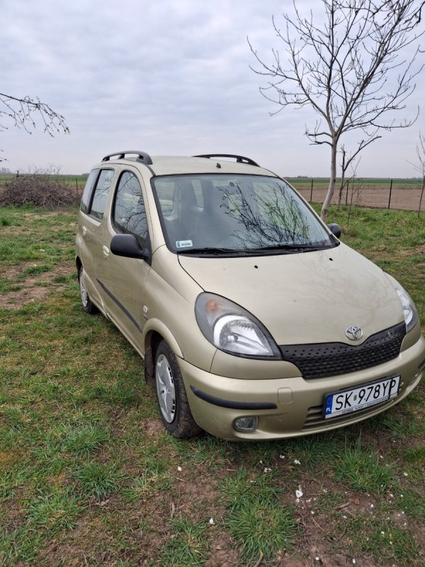 Toyota Yaris Verso - 01 Toyota Yaris Verso - 01