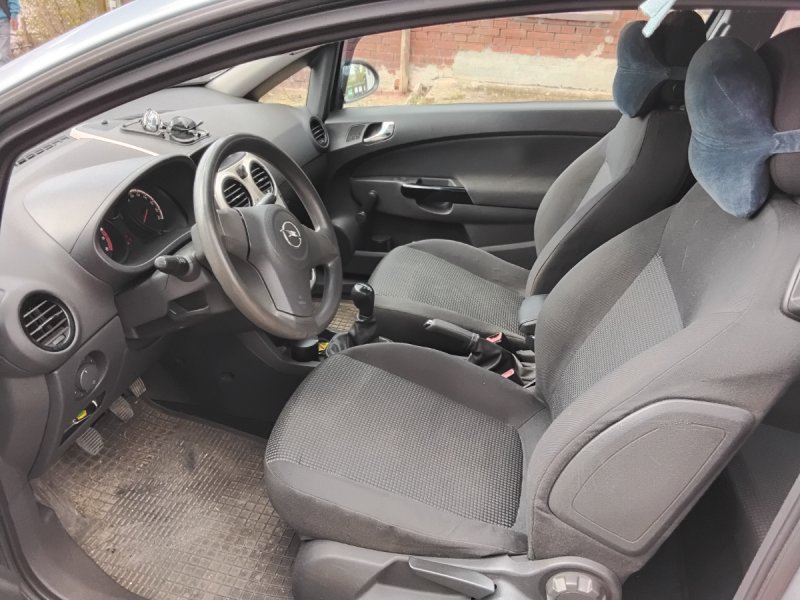 Opel corsa D - 04