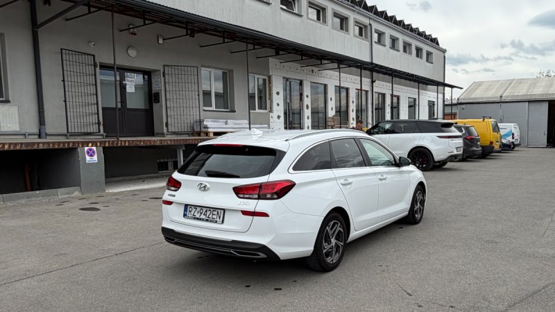 Hyundai i30 1.0 T GDI Smart - 04