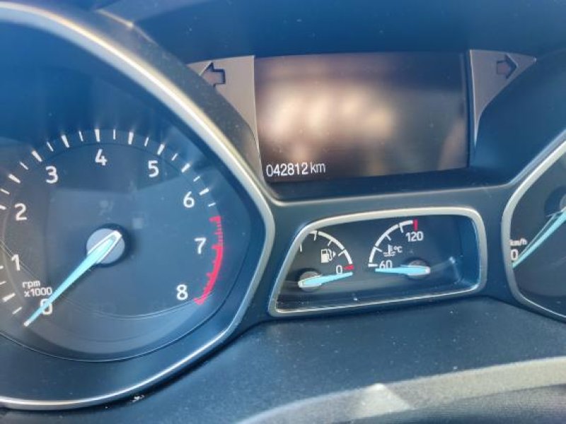 Ford Kuga - 03