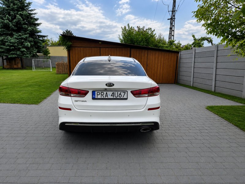 Kia Optima - 02