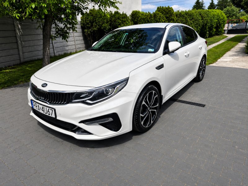 Kia Optima - 03
