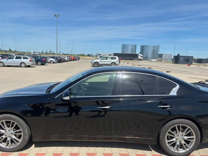 Infiniti Q50 2.2d na sprzedaż - 01