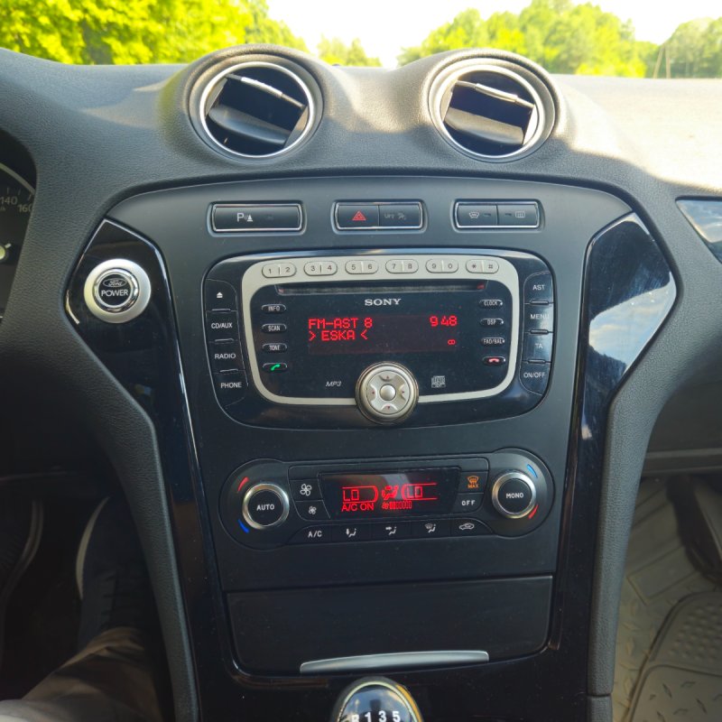 Ford Mondeo 1.6 160KM - 07