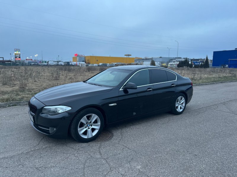 BMW F10 528i - 04