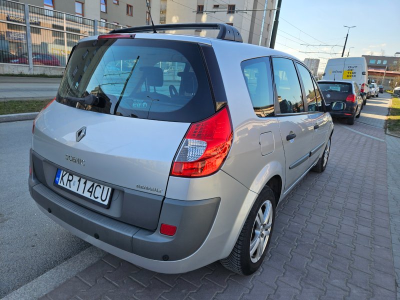 Renault Grand Scenic II 1.9 dCi 1 właściciel - 03