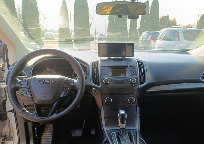 Ford Edge 2.0 sel - 02
