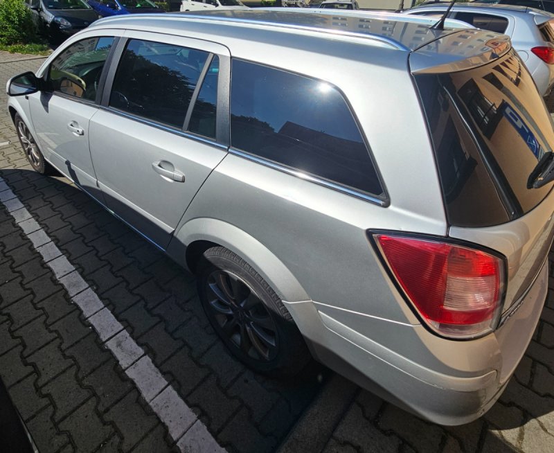 Opel Astra 1.9 CDTI 150km - 03