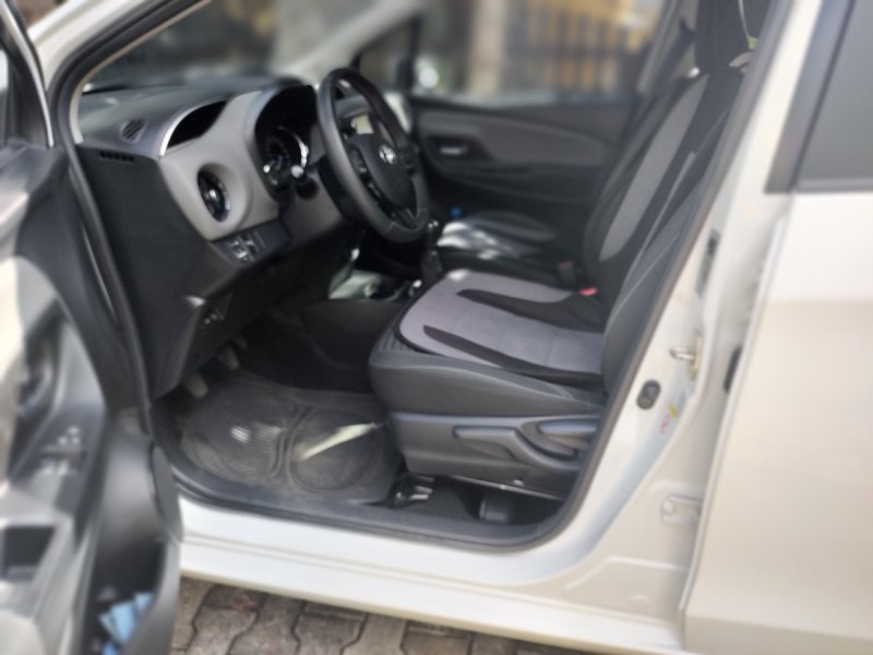 Toyota Yaris 5H/B 1,5 VVT IE 6M/T Premium - 06
