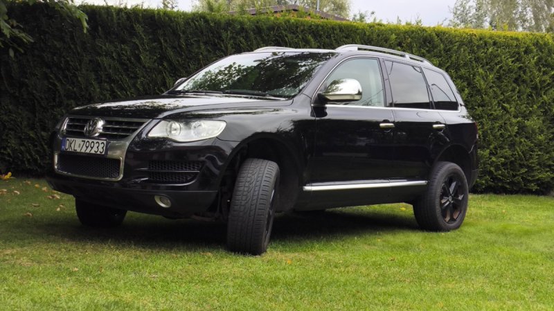 VW Touareg 2.5 TDI Exclusive Manual 4x4 Zadbany - 01