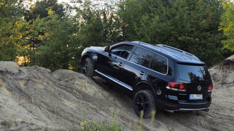 VW Touareg 2.5 TDI Exclusive Manual 4x4 Zadbany - 07