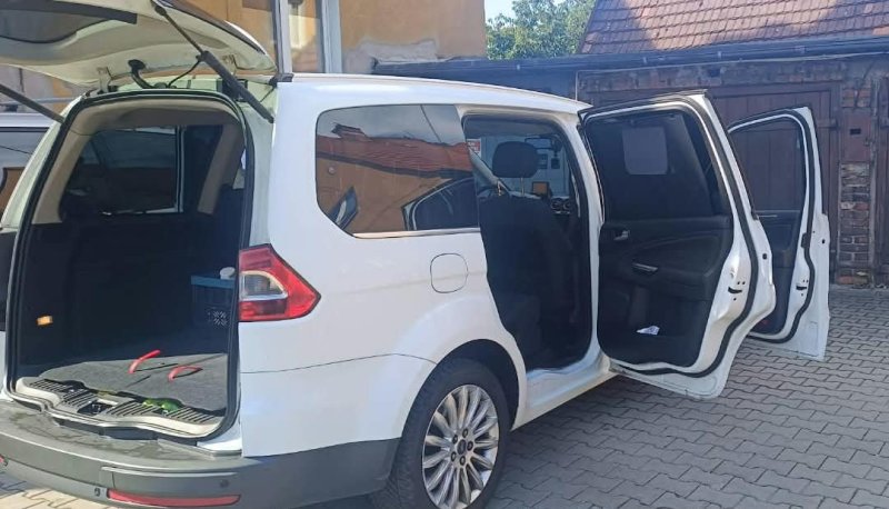 Sprzedam Ford galaxy2012 - 04