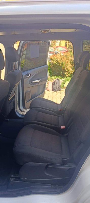 Sprzedam Ford galaxy2012 - 07